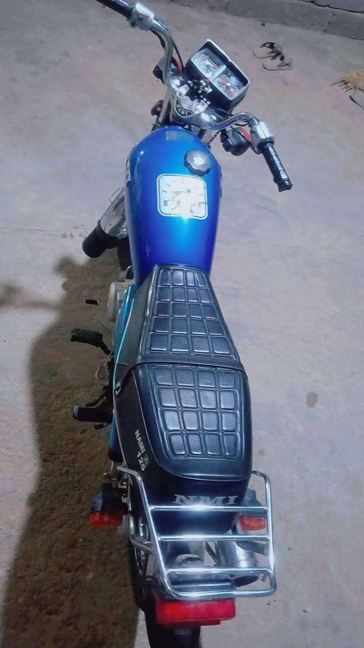 نامه شلامجه
دراجه ايراني نامه اوراق اصلي دخوليه شلامجه مديل 2022 ماشيه. بس سنه وحده بلشارع وبسنت 2023 ضميتها ماطلعت بيها ابد مكينه شوفت عينك بترابها بعدهي صبانه ماحاط عليها دراجه اوراقها كامله م̷ـــِْن الوكيل مباشر السعر مليون وربع الف بيها مجال قليل حك الجيه طبعا المكان البصره شط العرب ***********
