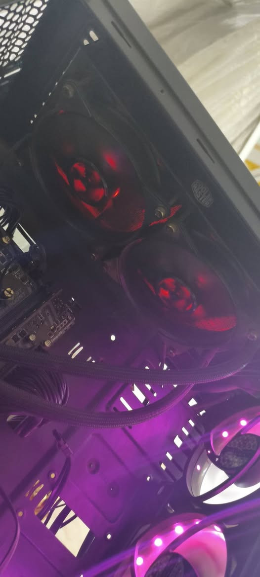 کەیسی گەیمینگ
Cpu Cori 7 10700k
Ram 16 DDR4
Hard 1 256ssd
Hard2 750HHD
GPU gtx1660ti (6gb) (2 fan) gigabyte 
Motherbord msi 
4 fan Rgb
Powersl supply 650w (aigo)
Cooler master liquid 
بەتەنیا کەیسە ماوس و کیبۆردی لەگەڵ نیە
کەیسەکە جامەکانی نەماوە سعری ٥٢٥ هەزار و معامەلەی تێدایە


**إذا كنت صاحب هذا الإعلان وتريد حذفه لأي سبب، رجاءا أرسل رسالة إلى الدعم الفني**