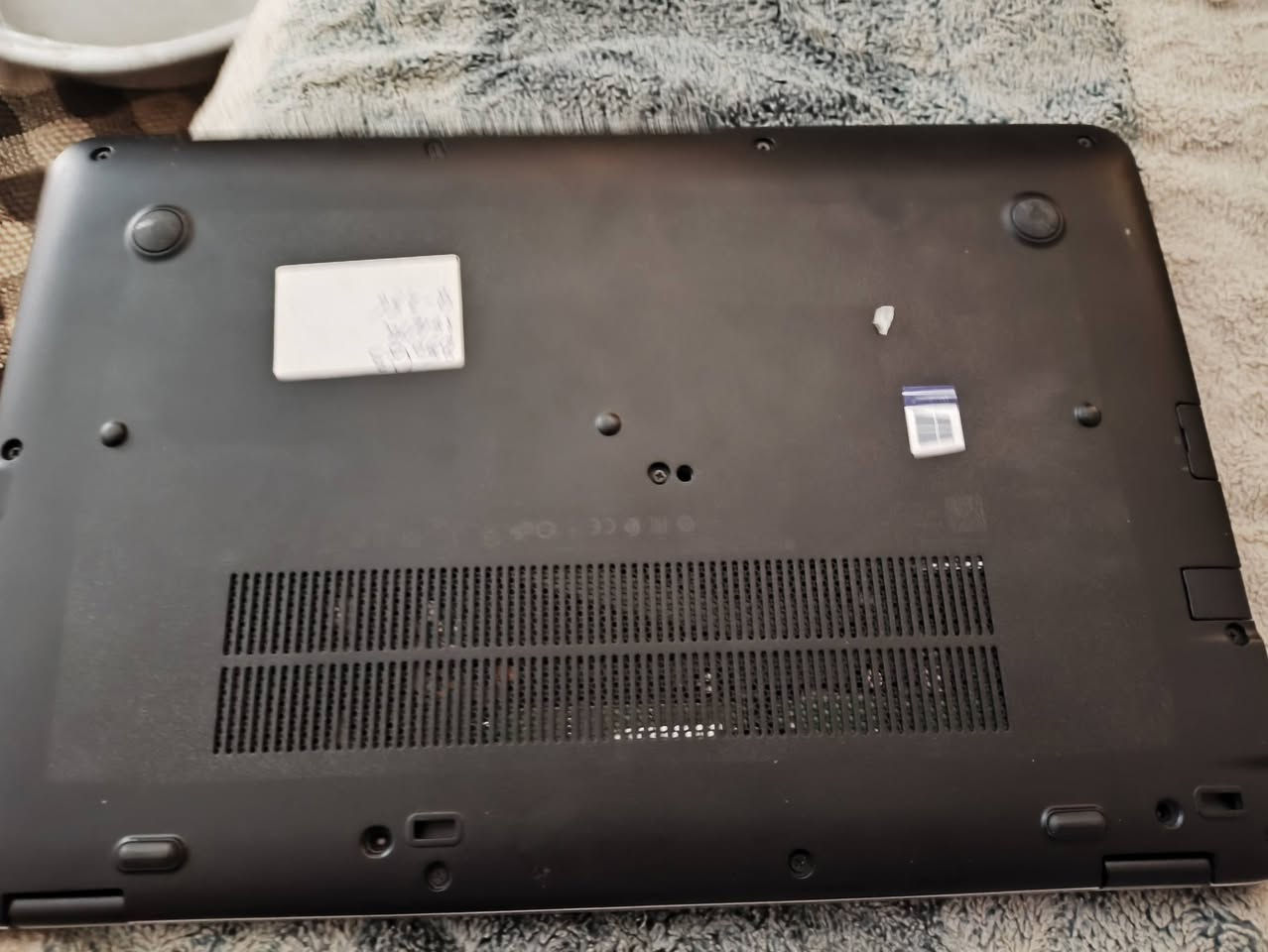 السلام عليكم
لابتوب hp سلم
حجم شاشه 16
ذاكره 256 والرام 8
اللون سلفري  مميز 
السعر 230 نضيفه ***********
كوت حي الحكيم
