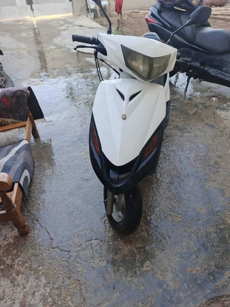 سلام وعليكم ماكس ثعلب للبيع زوج تايرات جدد لايت عالي ناصي اشاير يمنه يسره دبل اشاره شغاله من الطول للطول نقص بس باتري مرات يشتغل مرات لا المكان بغداد محموديه *********** الرقم بي واتساب متواجد فيس@
