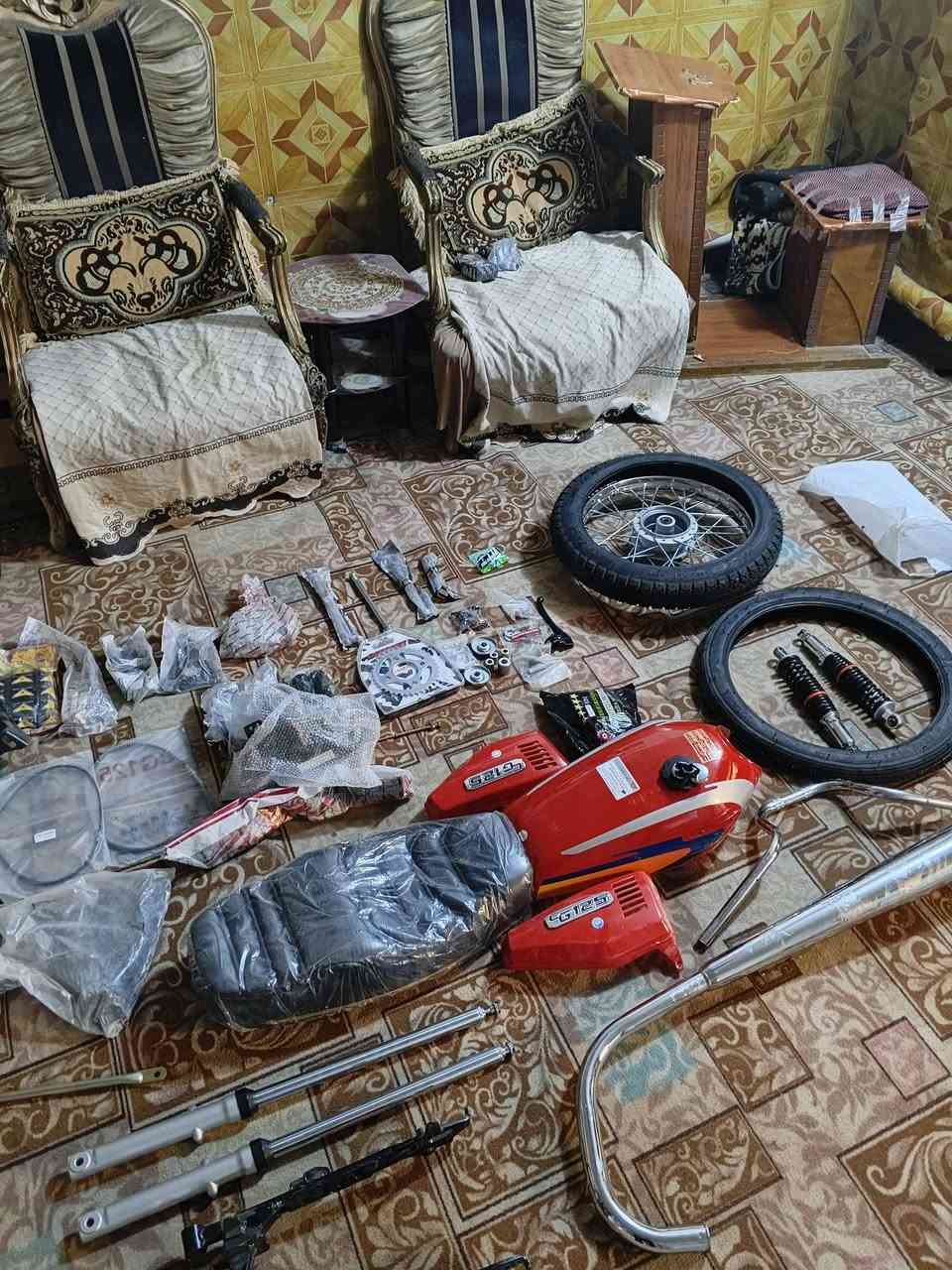 سلام عليكم تعميره للبيع غراض كاملة جيب المحرك وشد ونطلق
غراض كامله اي نقص ما بيه كله اصليي المكان سماوه الاسكان خلف صيدليت رواد رقم على الواتساب***********مال مستعجل
