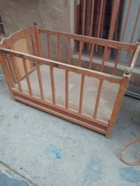 سرير اطفال • سعر مناسب