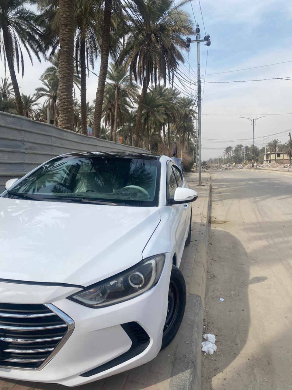 السلام عليكم النترا 2017 وارد امريكي تبديل بنيد فقط باقي ليبل  الواحد سياره كير مكينه حداديه تخم تاير تبريد كفاله
مواصفات السياره كاميرا شاشه او شاير بالمري ثلاث  وضعيات قياده بها مكان تقشير ومعمره سياره باسمي سنويه جديده هزه جديده رقم بغداد امكاني كربلاء ترايك وين ما يعجبك  ورايدها 117 
وبها مجال قليل  للشراي***********
