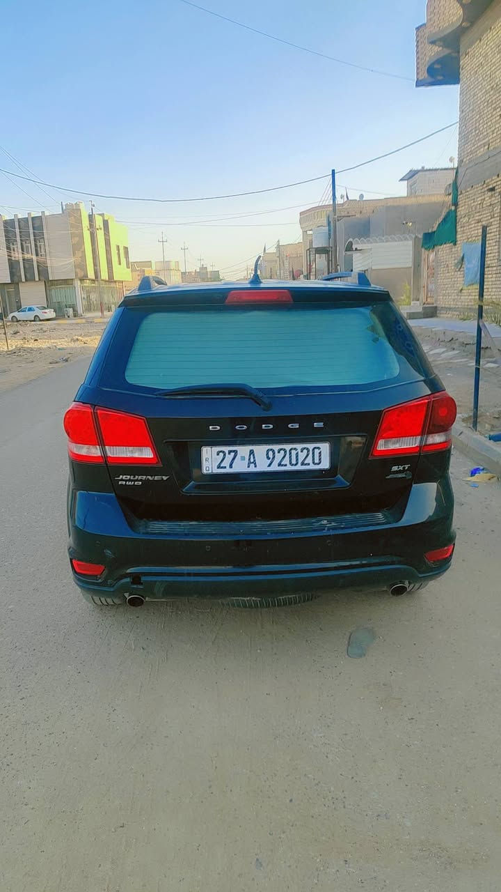 السلام عليكم جورني مديل ٢٠١٧ امريكي مول مواصفات بيه خشم البنيد ولجاملغ تصليح فقط السعر ١٢٣ وبيه شويه مجال العنوان ناصريه مركز رقم الهاتف ***********
