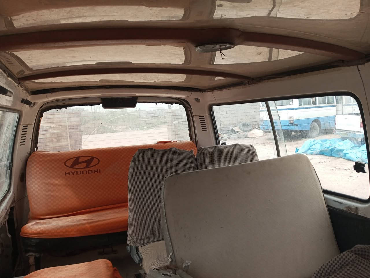 السلام عليكم سياره للبيع فتون موديل 15 المكان البصره الهارثه سياره راعيها بغداد السعر 31 وبيها مجال للشرايه على الفيس ما متواجد على اتصال او المراسله على الواتساب على هذا الرقم ***********
