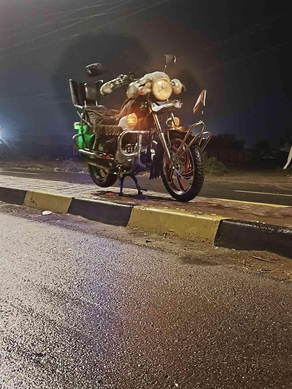 السلام عليكم
جني دبل بلك للبيع
موديل 20
محرك شرط مامفتوح 
نگره سلف
كهربائيات كلها شقاله 
السعر 850وبي مجال 
رجاآ الموشراي لايتعبني
*********** المكان الشرقاط سديره سفلى
