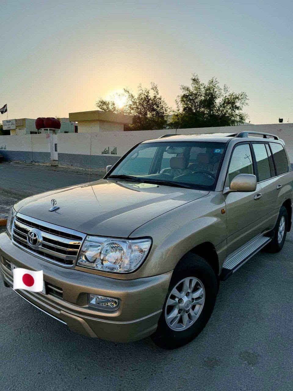 سلام عليكم لاندكروزر مونيكا للبيع موديل 2003 فول مواصفات تخم تاير جديد تبريد كهربائيات كله شغال فتحه سقف كير مكينه حداديه كل جديد كير اوتوماتيك مكينه 6 سلندر فور ويل دفع رباعي سياره جديده مكفولة من ضربه شاشه كامره منضومه زنون 3 قطع تبريد 7 راكب ثلاجه رقم بغداد انجليزي باسمي سعر 155 وبيها مجال مكان السياره نجف الاشرف رقم الاستفسار ***********

