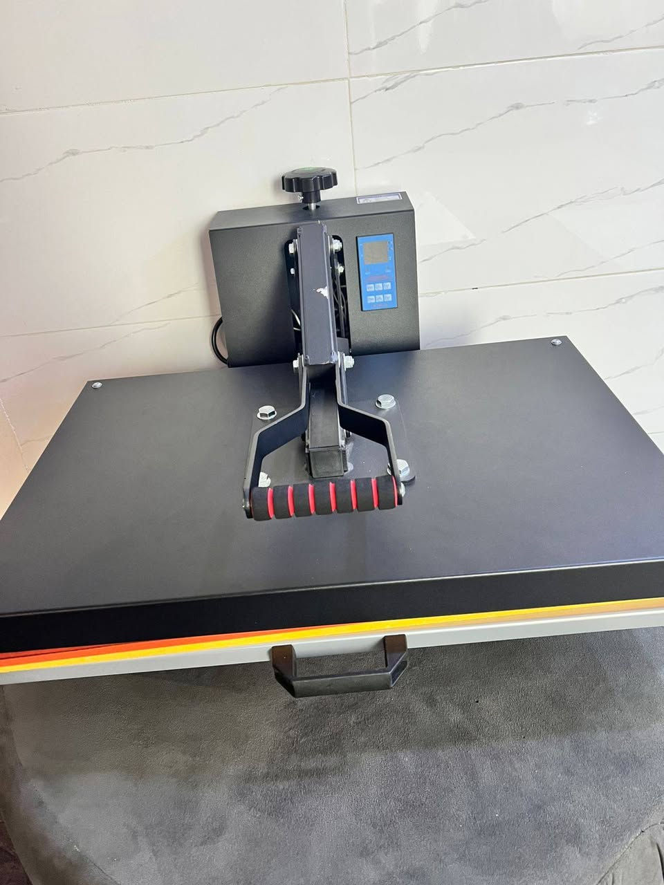 سلام عليكم كابسه مال قماش للبيع مستخدمه قليل سعر 325بي مجال ***********
