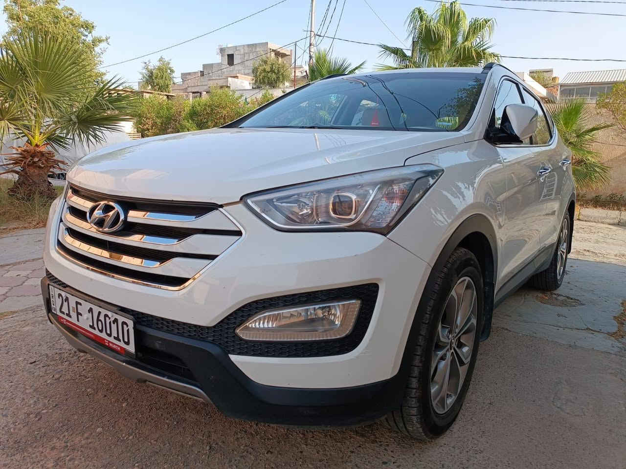 السلام عليكم
هونداي سنتافيا للبيع
موديل 2013 وارد خليجي جاهزة من كل النواحي مناقصه اي شي. 
رقم وسنوية جديد وبأسمي
مكفولة كفالة عامةمن البارد والصبغ(كلين)
مكينة 4 سلندر ما مفتوح علة وضعه. 
محرك وكير وتبريد كفاله عامه وتخم تاير جديد
شاشة ايباد ودوشمة وداخله جديد
منظومة لايتات عدسات زينون جديد
السعر170$
مكان السيارة كلار
***********
