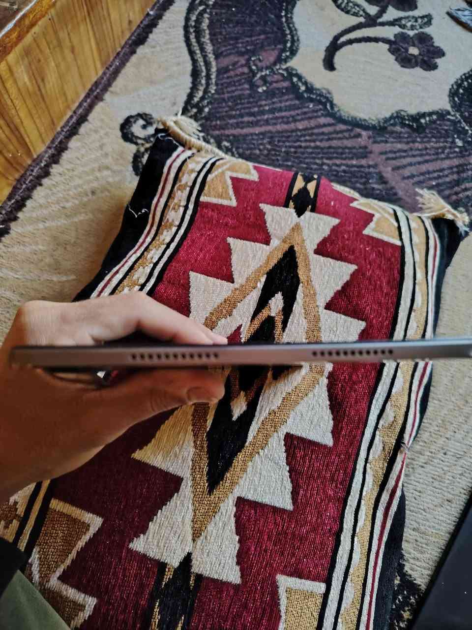 ايباد هونر 9x للبيع استعمال شهر
ذاكره 128
الشاشه 120 هيرتز
البطاريه 7250
ملحقات كارتونه وحافظه ولزكه فقط شاحنه ماكو  
مكاني النجف


**إذا كنت صاحب هذا الإعلان وتريد حذفه لأي سبب، رجاءا أرسل رسالة إلى الدعم الفني**