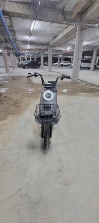 دراجة شحن للبيع حجم 14 خمس بطاريات نضيفات جدا دبل سويج دبل بصمة سرعة 6...