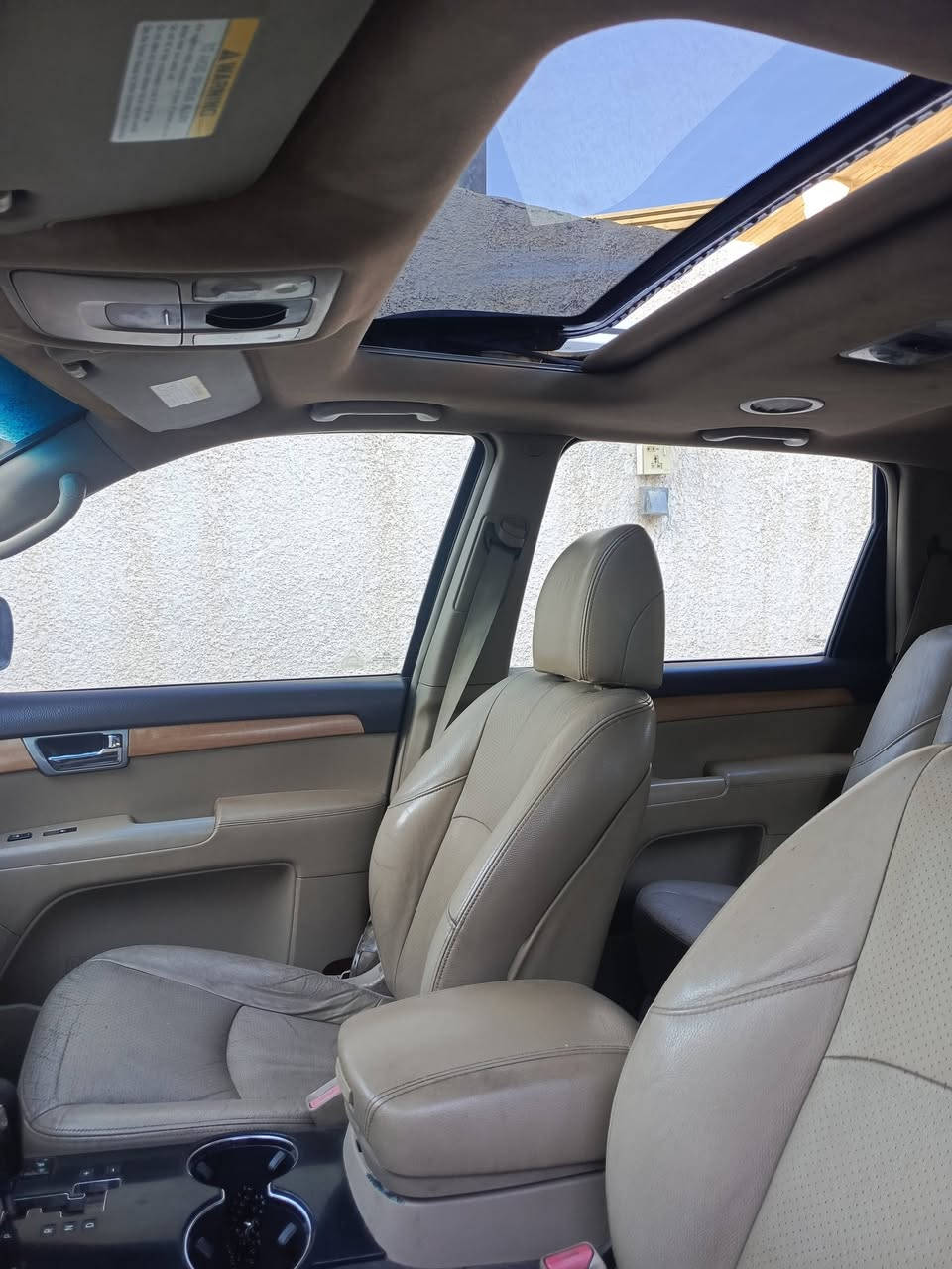 السلام عليكم
موهافي للبيع 2012 خليجي رقم بغداد دولي بأسمي ، فول مواصفات 1/1 ، هزة جديدة ، سنوية لغاية 2028 ، مكينة 6 سلندر 3800 ، ماشية 189 ، السعر 115

فتحة سقف 

7 راكب 

بصمة

10 ايرباك

كراسي جلد كهرباء خزن ميموري

تدفئة تبريد بالكشن

دفع رباعي 

مانع انزلاق

مري شفط + قلاب

مرآة داخلية كهرباء 

زراك لايت

تبريد لمس

ثلاث قطع تبريد 

تحكم جهتين

تخم تاير ياباني دنلوب ويل 18

لايت زنون

حساسات 

كاميرة 

صندوق شفط 

ثلاجة 

السيارة بيها حادث خلفي تصليح درجة أولى 

السونار موجود 

العنوان / كربلاء المقدسة 

أي إستفسار على الرقم ***********
