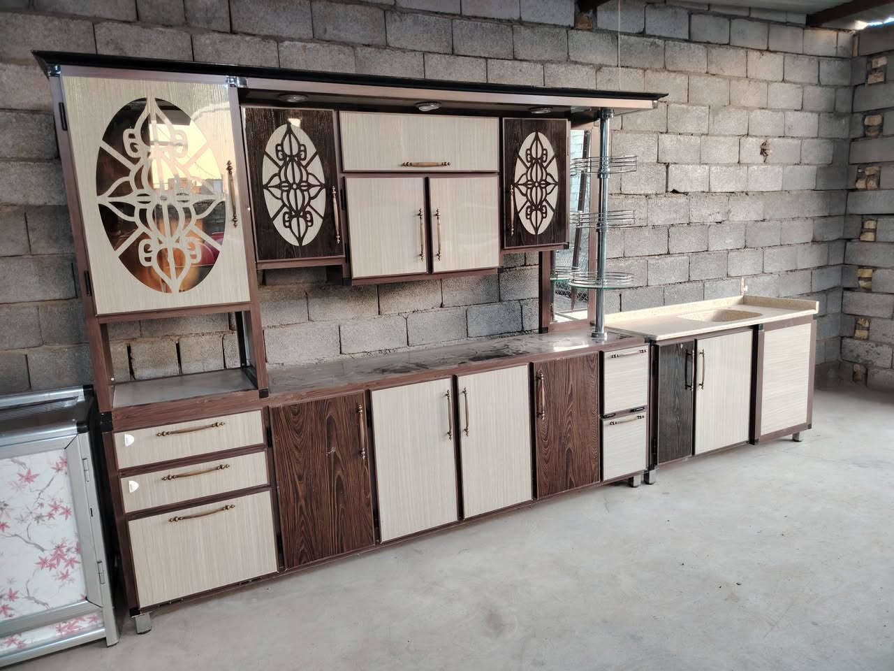 للبيع كاونترات مستخدم مراوس موجود
العنوان مغربه ب الشيشان الثانيه ب السايدين آخر ستداره التصال ***********
