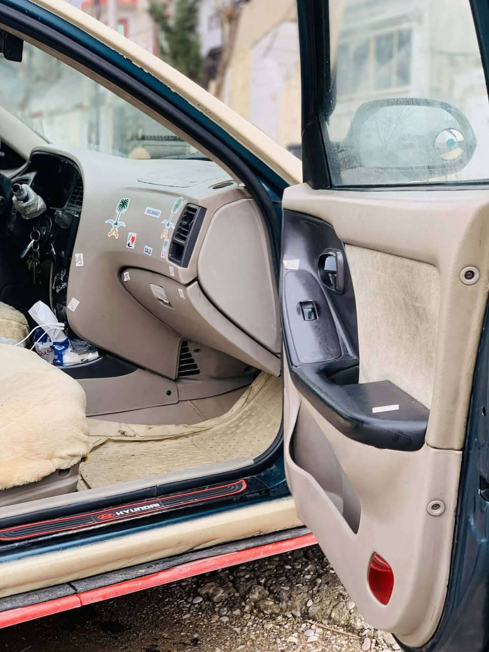 سەرەتا بە ناوی خوا
هۆندا تەکسی ٢٠٠٢

ئەم گوڵە جوانە بۆ فرۆشتن 

ماڵی کەسابەت

٤ جام کارەبا

کامل سپۆرت

ڕەقەم عەسڵی

ناو زەرد

ئێرباگی سوکان و داشبۆرد

گێڕ و مەکینە بە شەرتی ١٠٠ فیتەر بێ دوکاڵ و بوخار

بێ تەقەو ڕەقە

پلێتی تازەیە بەس سەنەوی ساڵێکە بەسەرچووە بە شەرتی تەحول و غرامە

٤ تایەو ویلی لۆک ویلی هەولێری

ناونیشان سلێمانی 

 ***********

ڤایبەری لەسەرە

سعری ٧٢ گاڵاو کەمێک معامەلە
