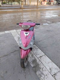 ماكس منغولي للبيع دراجه نضيفه وحلوه مكينته 49 دراجه نكره بكل وقت ختم و...