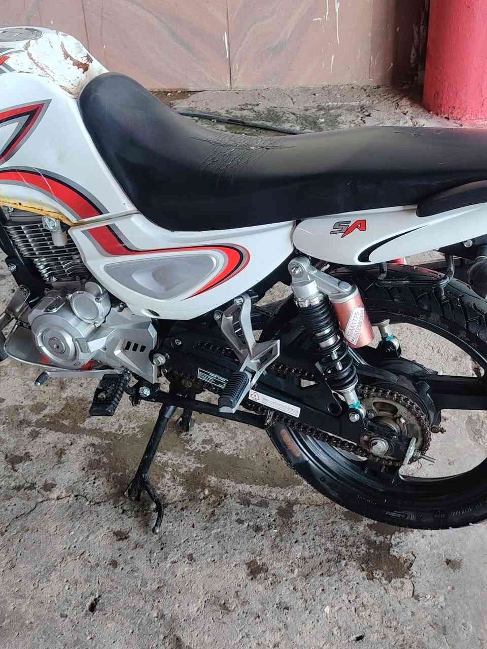 سلام عليكم دراجة سنكي موديل 23محرك  ما مفتوح 150نشاط وفول مكفوله كله شغال نكره سلف كهربايات كله شغاله ***********
