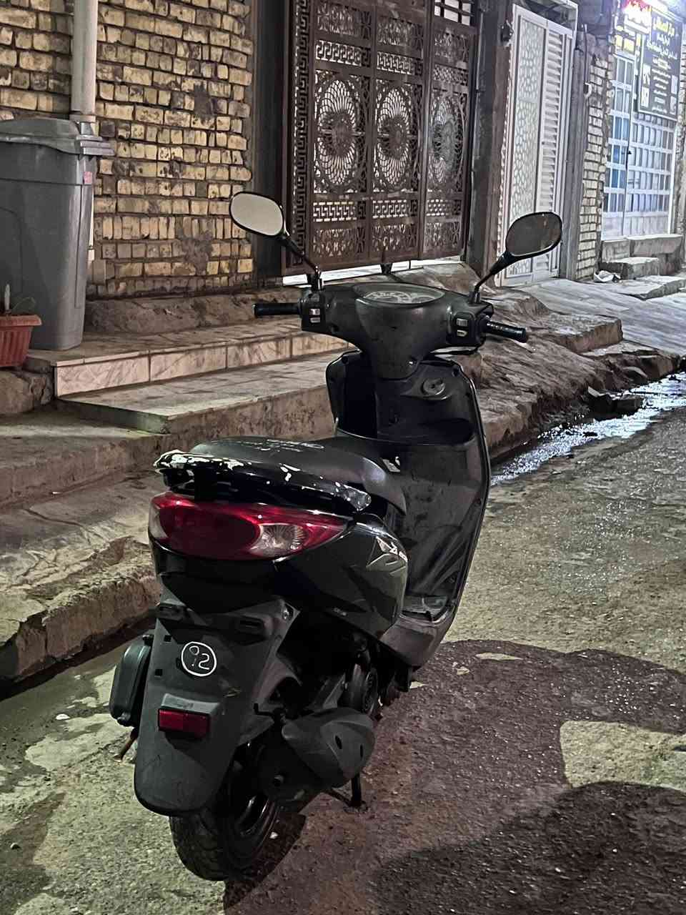 السلام عليكم دراجه بريز لايت جوه
فحل تجي بريك امامي دسك مكفوله من كلشي 
برغي ممفتوح بيها دراجه تجي وجيب فيتر وياك وتفحص كفراتها ومحرك كهربائيات كلها شغاله مكفوله من كلشي 
شرط شلعه ومعدل مكاني بغداد العبيدي 
***********
