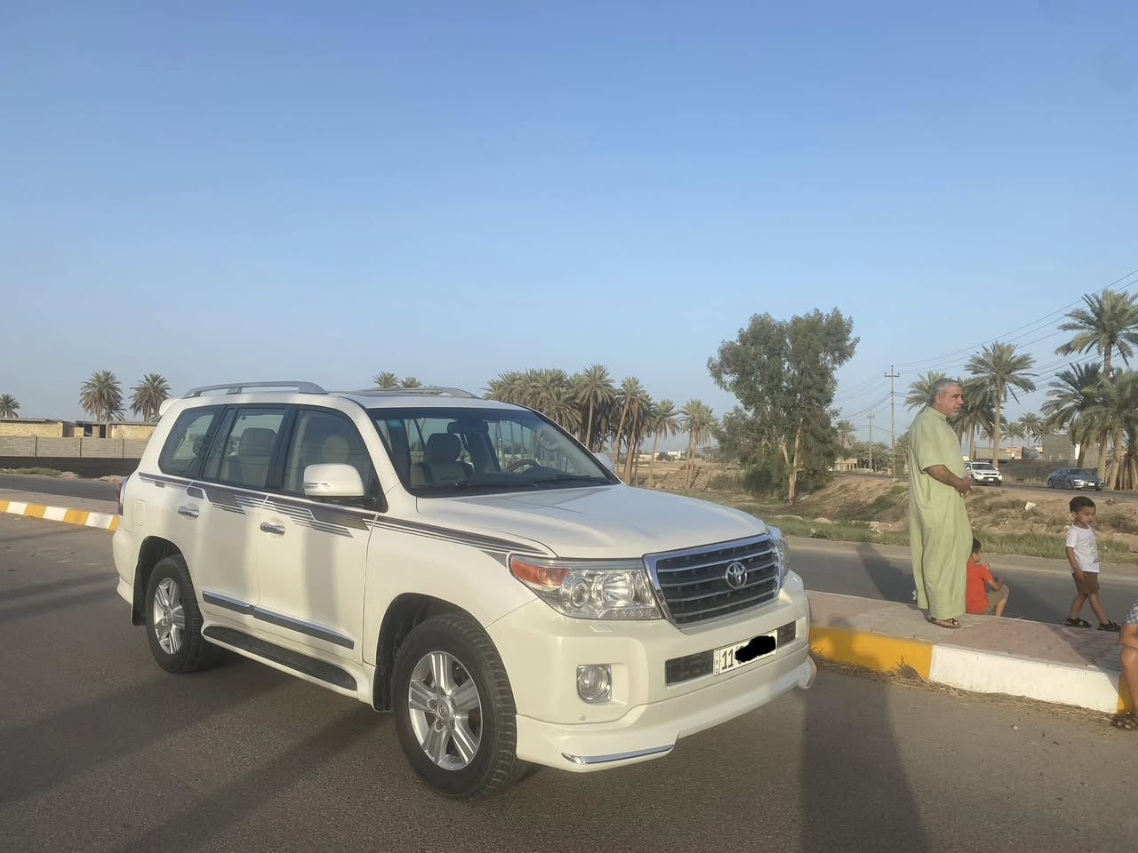 لاندكروزر ابيض صدفي موديل 2012 بريم بغداد جديد باسمي شخصيا ماشية السيارة جوه الميه حقيقي مال جناي استخدام قليل 6 سلند فول مواصفات كشن جلد كهربائي ثلاث مرات للاستفسار الاتصال على الرقم *********** مكاني رمادي
