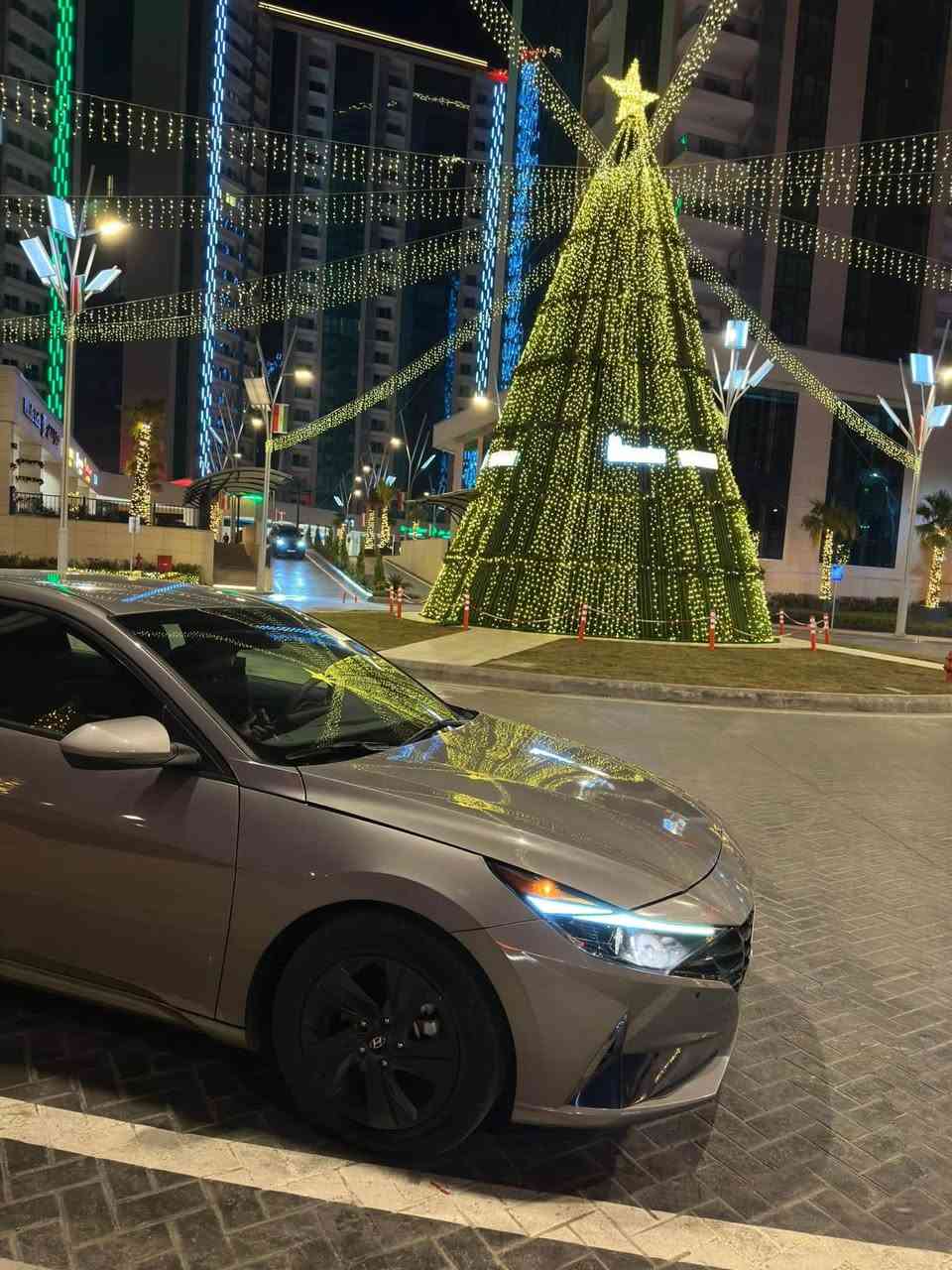 هايبرد 2023  بدون ايرباك بدون دواخل حادث خفيف موجود بالصور 
صبغ فقط بنيد 
استفسار واتساب موجود واتساب فقط *********** 

بصمة تشغيل. كشنات تدفئه تشغيل عن بعد صندوق ذكي رادارات 360 درجة نظام النقطة العمياء.نظام محافظة على المسار.   قيادة ذاتية..رادار خلفي بك لايت LED
تبريد شاشة مناخين منفصلين.
   شاشة معلومات ابل كار بلي+اندرويد اوتو
اوتو هولد هاند بريك بصمه
    وضعيات قياده ( سبورت , نورمل ، سمارت)
