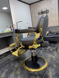 كرسي ملكي • مستخدم ١٠ أيام • جك عريض