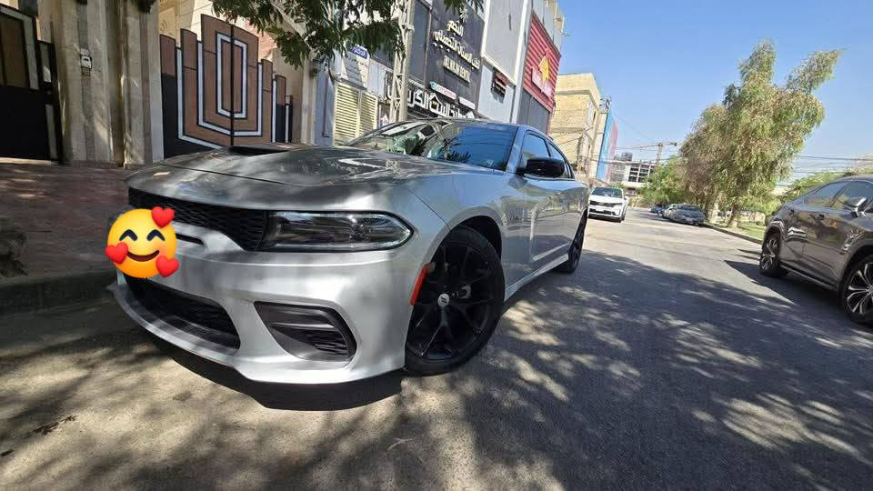 جارجر 2023 اصل  جي تي   النداء الاخير 
بيع فقط  235 $ وبيها مجال للتواصل بالواتساب ***********
وللاتصال بالخط  ***********
فول 1 /1 عدا الفتحة والرادار
‏CHARGER GT
لون سلفر ،
الموديل :2023  تو ويل المرغوبة
ماشية : 20 ميل
المحرك : V6.  3.6L المرغوبة
حادث بسيط جدا كفالة عامة ارباكات سليمه وضع شركة موجود رقم الشاصي وصور حادثها وتشوف تجي ان شاء الله وتشوف وضع شركه  عدا الدعاميه مبدل والبنيد موجود بنيدها بالبيت يحتاج pdr
بدون رقم دخول جديد فحص مؤقت  بأسمي
صور حادثها موجود باخر الصور بالمنشور
المواصفات :
ويل قياس 20 انچ اسود .
مقود القيادة رياضي .
نقطة عمياء .
مصابيح أمامية زنون بلادي مالتها .
كشافات الضباب زنون ثلجي بلادي مالتها .
المصابيح الأمامية مع LED .
حساسات خلفية.
شاشه كبيرة مع نظام ملاحة نفكيشن GPS .
سستم صوت الپاين .
المقعد الأمامي كهربائي
تشغيل عن بعد
محدد سرعة .
تلفون بلوتوث .
كاميرا خلفية .
مرايا متحسسة للاضاءة العالية .
دخول ذكي .
