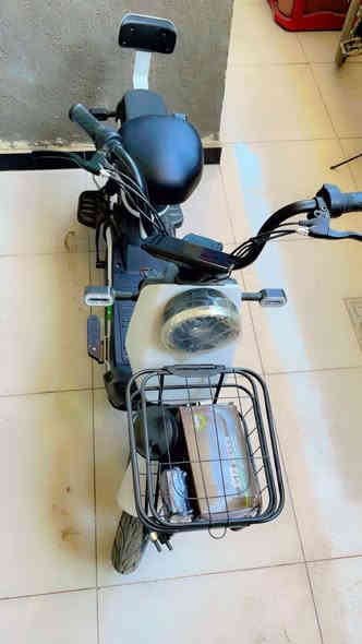 دراجه شحن البيع بعدهه جديده موديل 2026 صار كم يوم من شتريتهه 450  وابيع 400  مكاني الامين ثانيه التصال ***********

