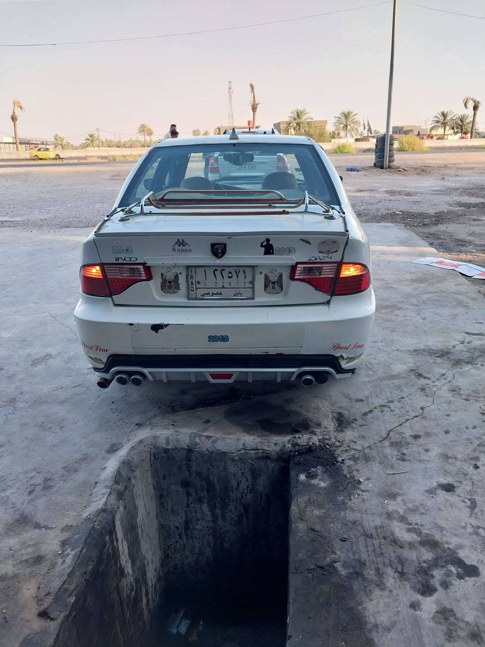 سلام عليكم وجمعة مباركة عندي سمند للبيع جواها تخم تاير جديد وباتري جديد رايدها ٢٨ ورقة وبيها مجال بسيط السيارة يحتاجلها شوية ترتيب  رقمي ***********
