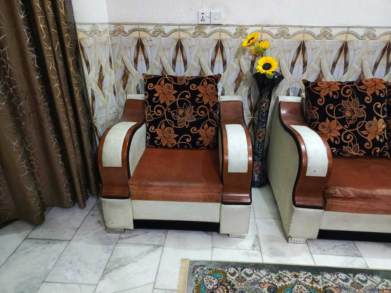 تخم للبيع بدون ضرر كامل بسعر 225 للستفسار ***********
