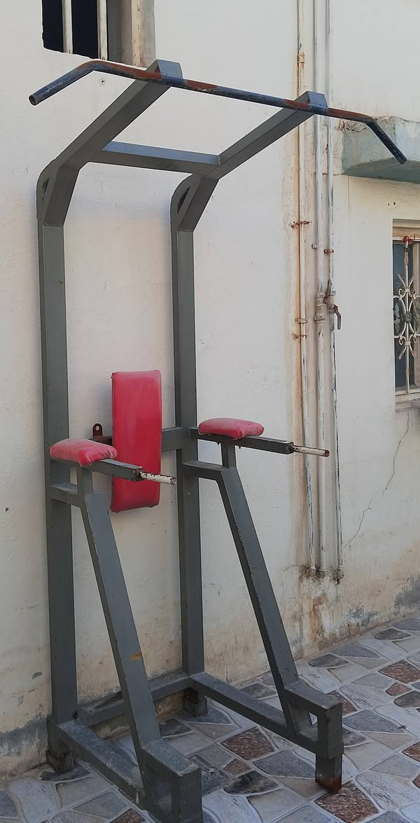 السلام عليكم متاح جهاز ثابت ( عقله+ متوازي+ تمارين معده) تصنيع عراقي حديد ثقيل قيم بما يرضي الله ( توصيل موجود كافة مناطق الديوانيه) الاتصال ع الرقم ***********
