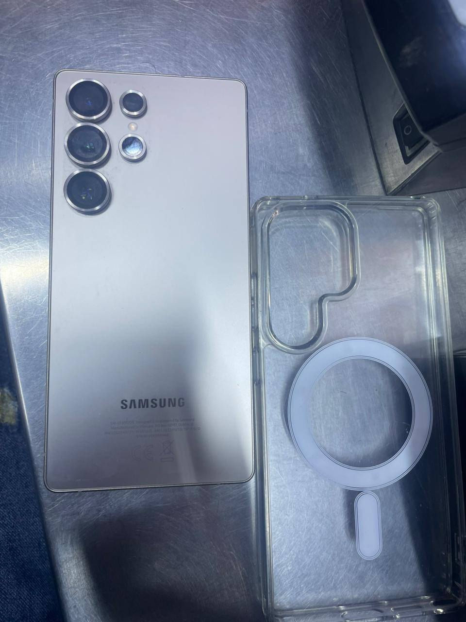 جهاز سامسونج 25 s استخدام 3 اسابيع بعد فتح الكارتونه وكاله سامسونج ضمان من عين الفهد ذاكره 256 نضافه full mark 🔥 
السعر 1٫200,000
***********
