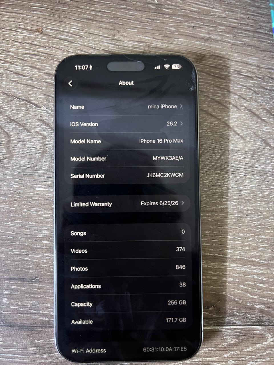 ايفون 16برو ماكس للبيع بطاريته 100مشحون 153  نموذج m  نظافة جهاز 100٪؜100 ملحقات جهاز كارتونة والاوير شحن خاص بي سعر 1,450,000مليون واربع مئه وخمسين وبي مجال  مكاني الجادريه رقم الهاتف ***********
