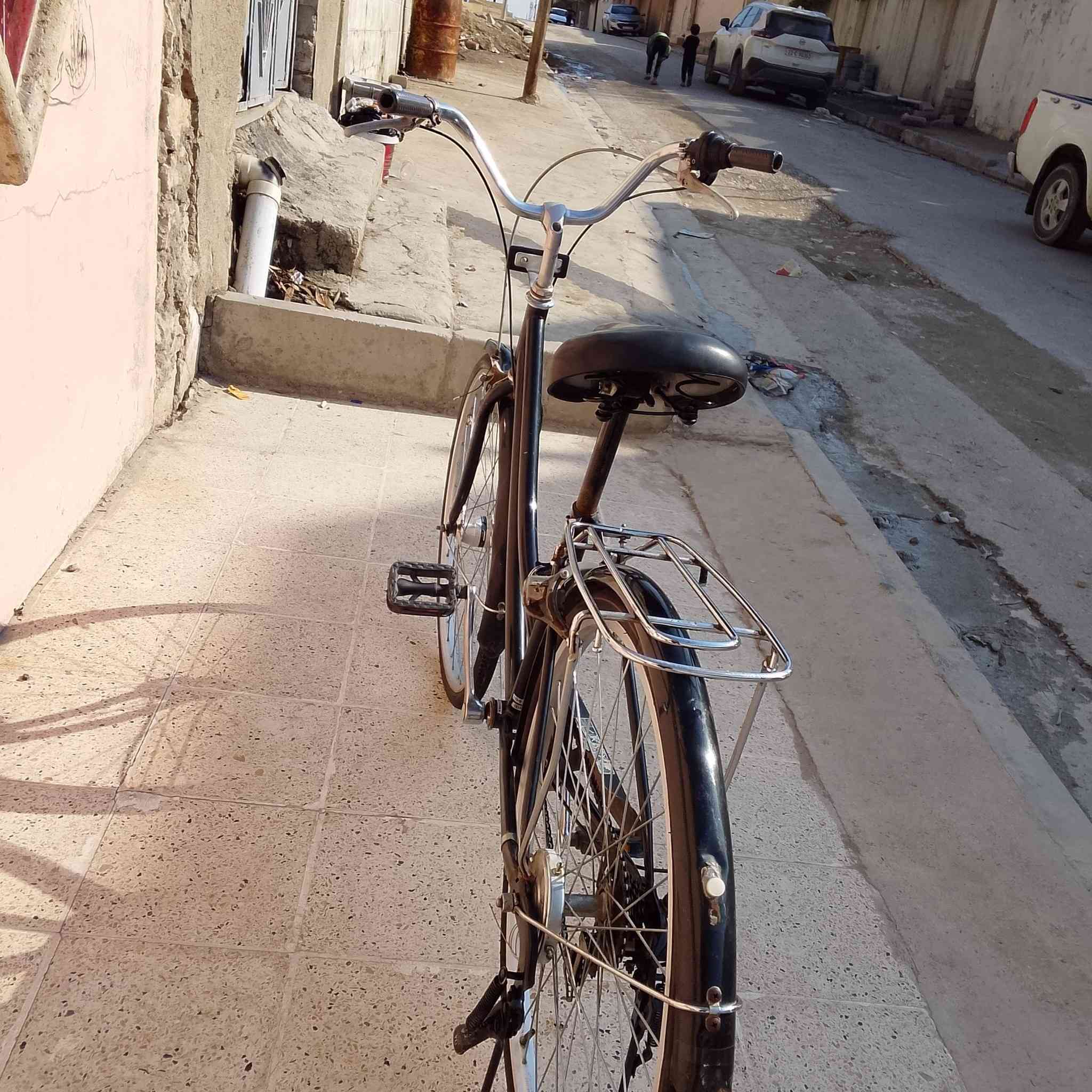 سلام عليكم باستقل للبيع حجم 26 جير وحساس عنوان موصل جانب الايمن ***********
سعر 75
