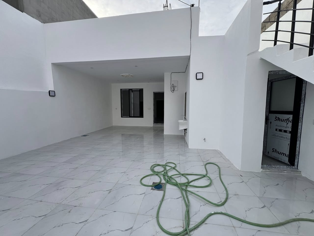 💥💥#نرخی گونجاو || #سعر رخیص
🏦#خانووی تاپۆ   ئەوەی بیكڕی لۆ كرێش350 هەزار دەكات || بۆفرۆشتن 
🌍#شوێن || هەولێر || گەڕەکی باداوه   ||  نزیکە لە  شەقامی100  

🧱#ڕووبەری|| 165 متر    
🗄#پێک هاتوەلە|| 2  ژوور نوم  و  1 مطبخ و  1حمام  و بيتونة  
💰#نـــرخ  || 
📠#بۆ پەیوەندی کردن
📴فایبر واتساب***********
📴فایبر واتساب***********
ــــــــــــــــــــــــــــــــــــــــــــــــــــــــــــــــــــــ
🏦#بيت  طابو صرف اتجاە قبلە طابقين ای واحد اشتري هذا بیت ایجار مالها 350 الف دینار  || للبیع
 🌍#الموقع ||  اربیل|| حي باداوه || قریب شارع100
🧱#المساحة || 165 م  

🗄#یتکون بیت ||  2 غرفة نوم  و 1 مطبخ  و 1 حمام+    
💰#الســعر ||    5  ده فته ر و 90 وةرقة و معاملة 
📠#للاستفسار اتصلوا ........
📴فایبر واتساب ***********
📴فایبر واتساب***********

📞للتواصل
📸 السعر والصورة متوفرة على قناتنا الرسمية في التليكرام 👇
🔗 https://t.me/bashdarsleman445
تابعنا الان وشوف احدث العقارات يوميا ع الصفحه الرسميه في فيسبوك
🔗https://www.facebook.com/share/1HPVCGBVGS/?mibextid=wwXIfr

📞 تواصل مباشر واتساب أو اتصال:
📱 ***********
📱 ***********

#عقارات_اربيل #شقق_للبيع_اربيل #بيو_لبيع_اربيل  #فلل_للبيع_اربيل #مجمعات_سكنية_اربيل
 #عقارات_كردستان  
#استثمار_عقاري_اربيل #عقارات_بغداد_سليمانية_اربيل  #عقارات_شمال_العراق  

⬅️ الأسعار والصور داخل القناة… لا تفوّت الفرصة

تابعنا الان وشوف احدث العقارات يوميا 🏘️
https://t.me/bashdarsleman445
