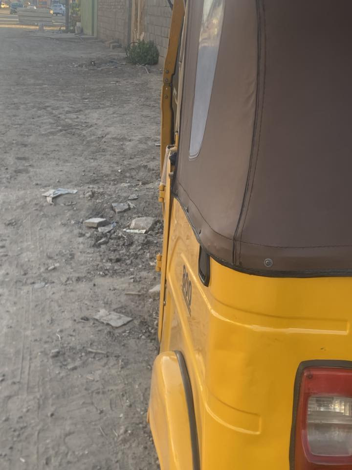 تكتك ٢١ شهر ١٢ كاملة من. كلشي مابيهةً أي نقص بيهة الغد بي صبخ وثاني شخوط خفيفة وعندي رصاعات خفيفة بل صافحة ول دوس معمرات بس يم سايق اكوو بيهة خياس دوشمة كاملة ودمام ومسجل بغداد بسمي تحول ثاني يوم تكتك صاعدة هزة جديدة مكاني بغداد الدورة رقم ***********
