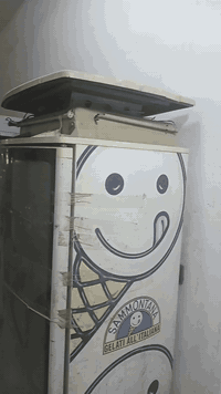 براد تجميد للبيع شغال قيم واخذ مكان بغداد الدوره واتساب موجود ٠٧٧٠٢٦٧٥...