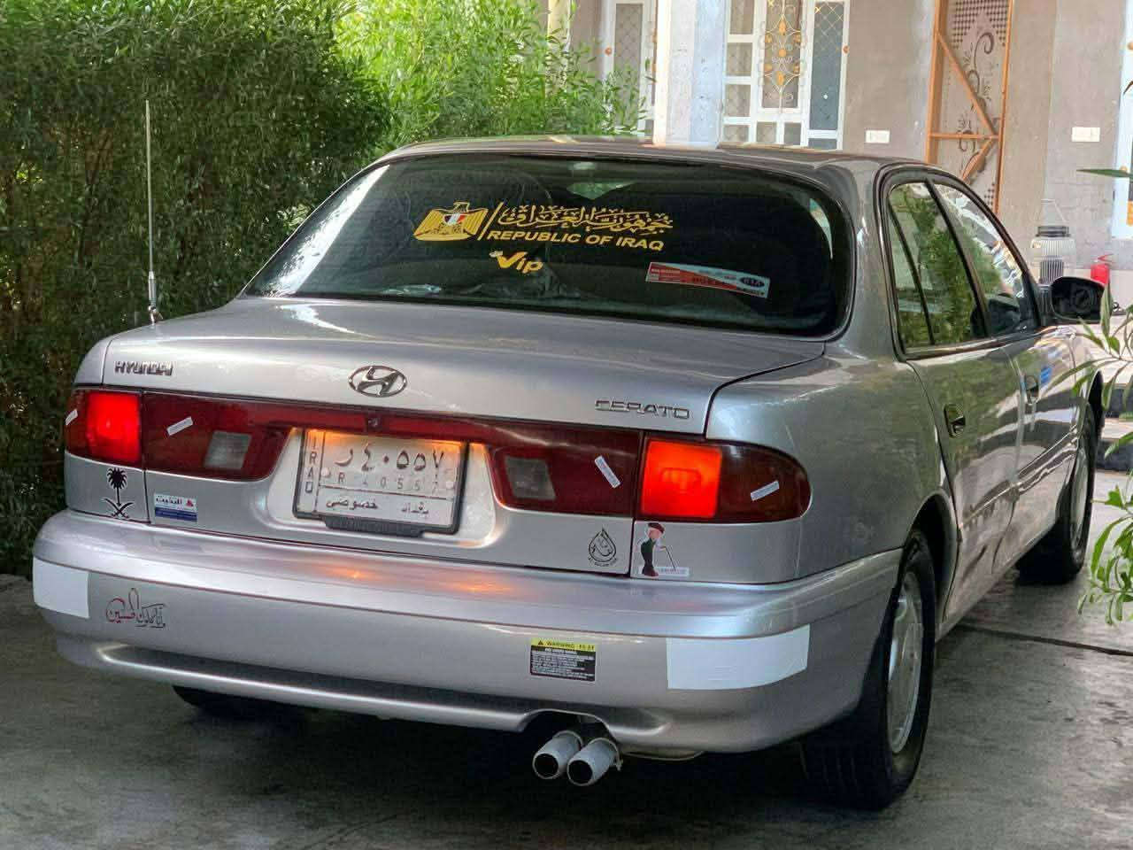 سلام عليكم سوناتا تو 1995سياره جديده وخير من الله مكينه 2000مفتوح وسياره مال بيت ممتعوبه واحله من الصور بهواي رقم بغداد الجديد انكليزي هزه جديده قبل اسبوع سنويه لل 2026بشهر 9وبيه كامره وشاشه سياره مناقصه برغي بجهك للشارع مذب ربع عليه وانضف من الصور بهواي ومتواجد عل فيس والسعر خابرني وتدلل ‎0772 125 7840وهاذه بي واتساب هم..
