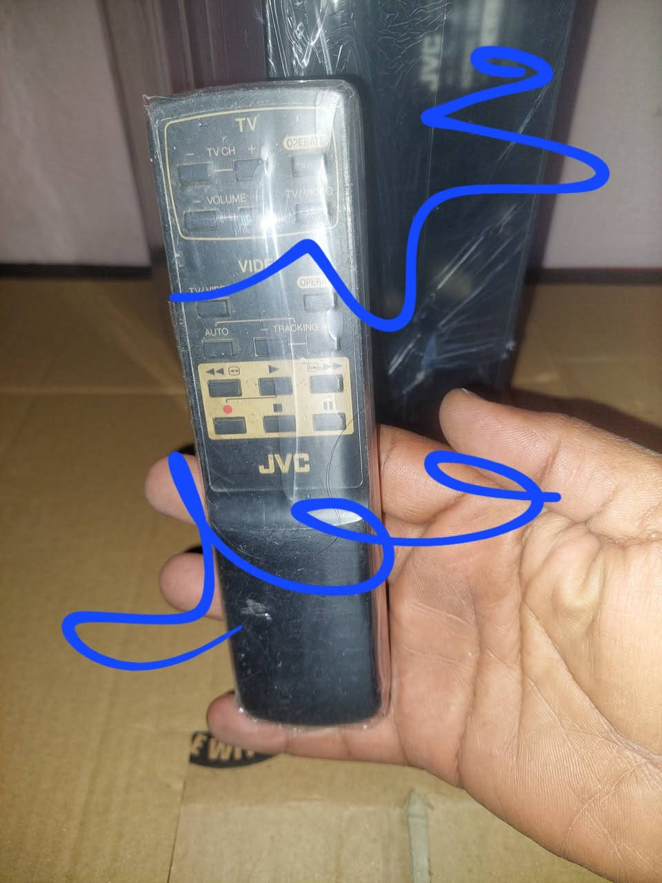 للبيع
جهاز فديو(JVC) حجم كبير VHS ب 4 عدسات جديد جدا نظيف  نظافه 100%
صوره وصوت وعرض وتسجيل مع ريمونت كنترول 
التحكم عن بعد ثلاث أنظمة ( BAL  Sikam NTSC ) واخر قطعه وب العافيه اللي بيكون من نصيبه .
سعر الجهاز ( ع الخاص )
خدمه توصيل لكل المحافظات في العراق 🇮🇶 
مع شركه الامزون للتوصيل السريع .
للاستفسار اكثر مصور الشباب ميسان شارع المرور القديم حي المعلمين . ***********
***********   إتصال واتساب تلكرام محمدمعله
