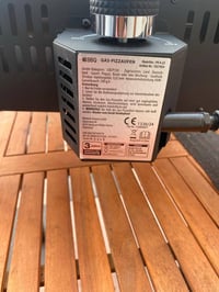 فرن بيتزا يعمل بالغاز  مزاد من 75 الف للتواصل  واتسآب  او اتصال 078043...