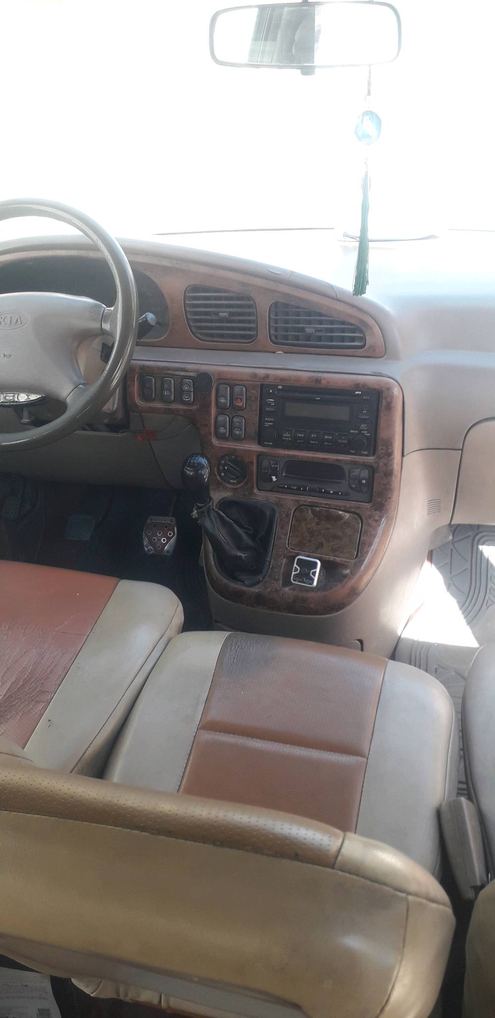 سلم عليكم كي كرنفال موديل ٢٠٠٠ كاز كير عادي رقم نكليزي دياله مشروع وطني كير محرك كشر غرفه خير من الله ٨راكب بيه مجال قليل عنوان بغداد المين الثاني 