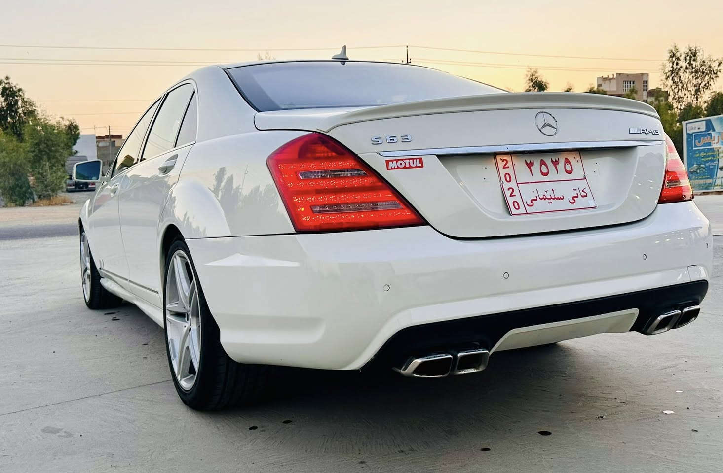 مارسيدس موديل ٢٠٠٩ 
كامل گوراوة بة ٢٠١٣
S63 V8
AMG
گيچ٣٢٠ 
گيرومةكينة بةشةرت
كارةباي سيستةمي هةوا چوپةكةني زةماني شةش مانگ بةشةرت
كامل سيرڤز كراوة پيشو دواي جركةي تيا نية
فول فول بةس پانوراما نية 
ماشةلا مواسةفاتي ئةوةنة زورة باس ناكريت
كودي اسايشي بو كراوة بةناوي خومةوة 
شوين  جةمچةمال
ژم ***********  
***********
سعر ٩٥ گةلا

