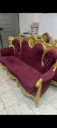 تخم ملكي للبيع نظيف جدا 8مقعد  600بي مجال عنوان حي تونس رقم تلفون 0771...