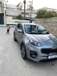 سبورتج ٢٠١٩ امريكي حادثها سرقة قبغ الصندوك الخلقي كما موضحة بالصور يعن...