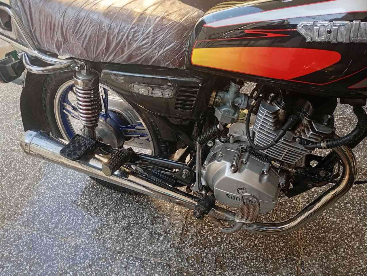 سلام عليكم دراجه ايراني 5كير للبيع ما بيهه كل نقص المكان الشعب نهايه حي اور السعر 500 وبيه مجال  الرقم ***********
