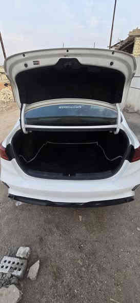 كيا فورتي جي تي لاين 2022
فول  مواصفات Gt Lian
فتحة سقف
سايد بريك دكمه 
كشنات جلد مع ختم الشعار Gt line
كشنات الامامية تدفئ تبريد
سستم سماعات harmn kardon 
شاحنة وايرليس 
تبريد بيانو تحكم منفصل جهتين 
رادار امامي توقف ذاتي + تحديد مسار
رادار جانبي 
بصمة تشغيل مع بصمة ابواب  تشغيل عن بعد 
بك لايت لد 
رادارات للتنبية عند الرجوع  + توقف ذاتي
اضواء ترحيب عند الاقتراب
كروز تثبيت السرعة
ستيرن رياضي حرف (D)
 ثلاث وضعيات قيادة (نورمل + سمارت + سبورت)
شاشة كبيرة  8 انج + GPS+ بوصله + كامره خلفية دواره 
محرك 2000 دوش 
ويل كب حجم 17 + كت رياضي بلادي
حادثها مبدل بنيد فقط وتعديل بلغود خفيف
السعر 162$ وبي مجال 
للاتصال او المراسله
***********
