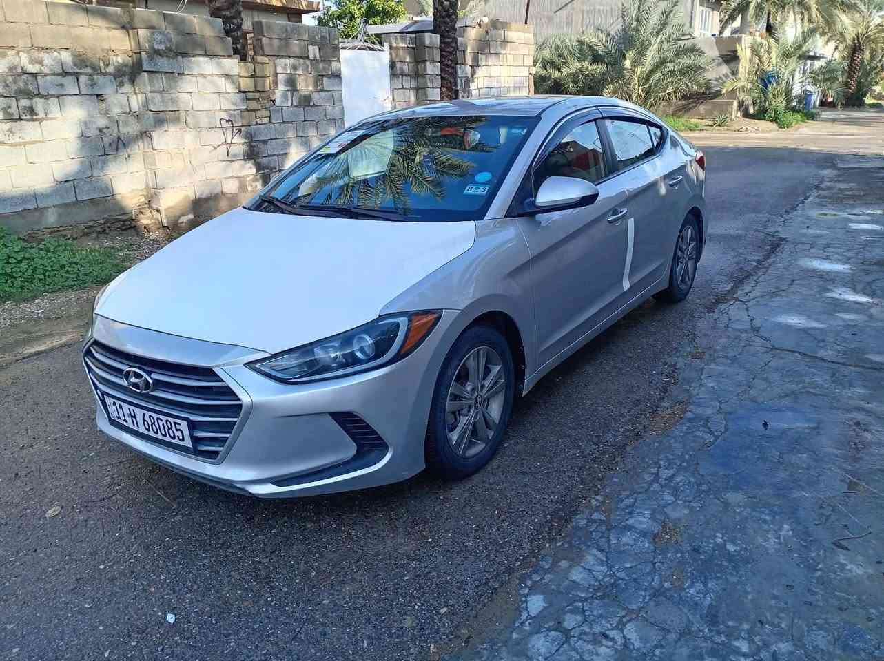 السلام و عليكم
سياره الانترا ٢٠١٨
رقم بغداد دولي
وارد أمريكي
السنوية جديدة
وهزة جديدة
محرك الفين دوش لا
صرف ولا تبخير 
تبريد تدفئه شغاله
صدر امامي خلفي جديد
منضومة غاز جديدة
الشاشة كامرة دوارة
تحكم استيرن جهتين
نضام ايكو تقليل صرف البانزين
مانع انزلاق
وست نمر كير
وداخل الونين
وبيه ثلاث قطع رش كلير
بدون دواخل بدون معجون
ويلكب كروم
السعر ١١٢ بيه مجال قليل
المكان بعقوبة تقاطع الساده
الاتصال على الرقم ***********
