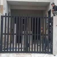 أبواب حديد • حديد ثقيل • حديد وسط