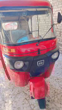 شباب تكتك  حلوة  نفس  ماموضح الصوره موديل 22 محرك ما مفتوح  التكتك كفا...