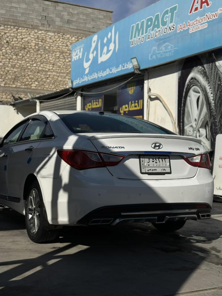 سلام عليكم ورحمة الله..هونداي سوناتا موديل 2015 خليجي السونار موفق بالمنشور..سيارة جاهزة وجديدة مناقصها برغي…السعر 130 وبيها مجال..مكان السيارة الانبار هيت..***********
