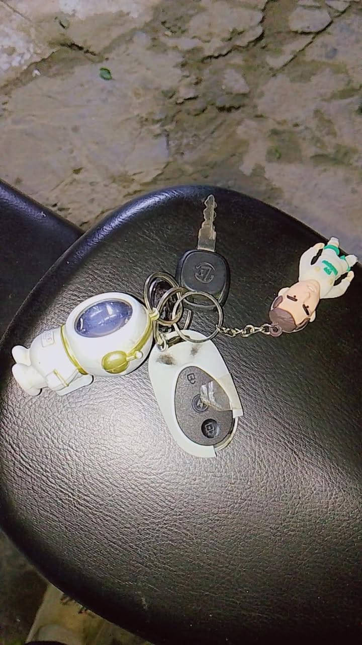 دراجه شحن حجم 14 سوجين بيها علوان بغداد الشعله السعر 350 وبيها مجال  الرقم  ***********
