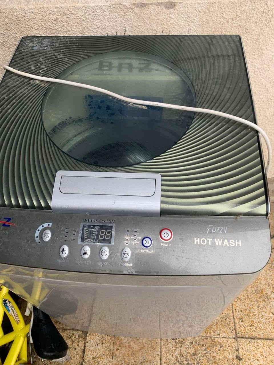 غسالة اوتماتيك كل عيب مابيها شغاله 
200 وبيها مجال


**إذا كنت صاحب هذا الإعلان وتريد حذفه لأي سبب، رجاءا أرسل رسالة إلى الدعم الفني**